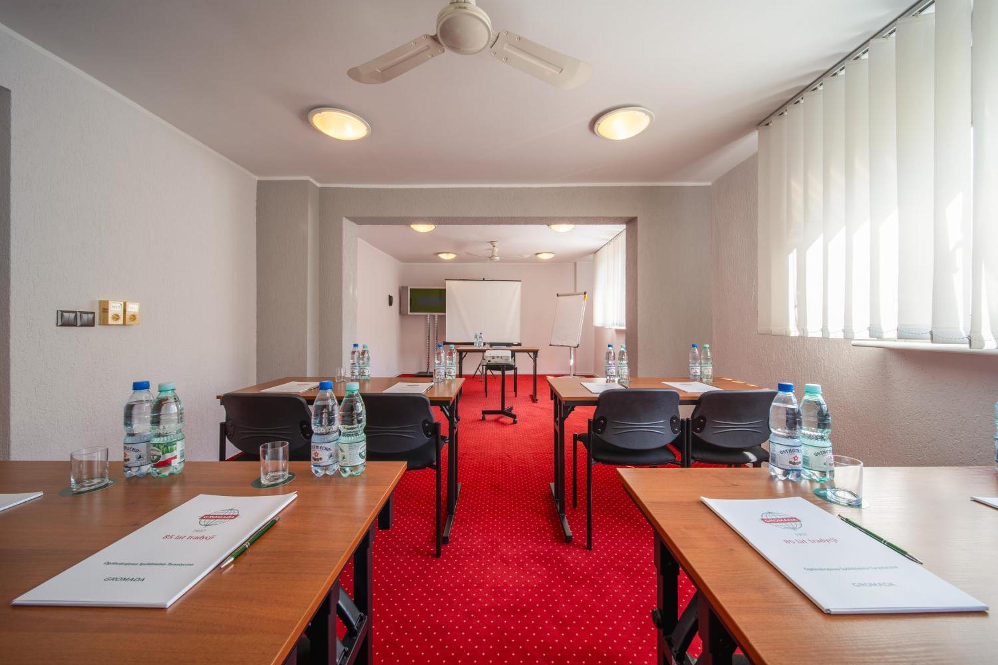 Hotel Gromada Poznań Buitenkant foto