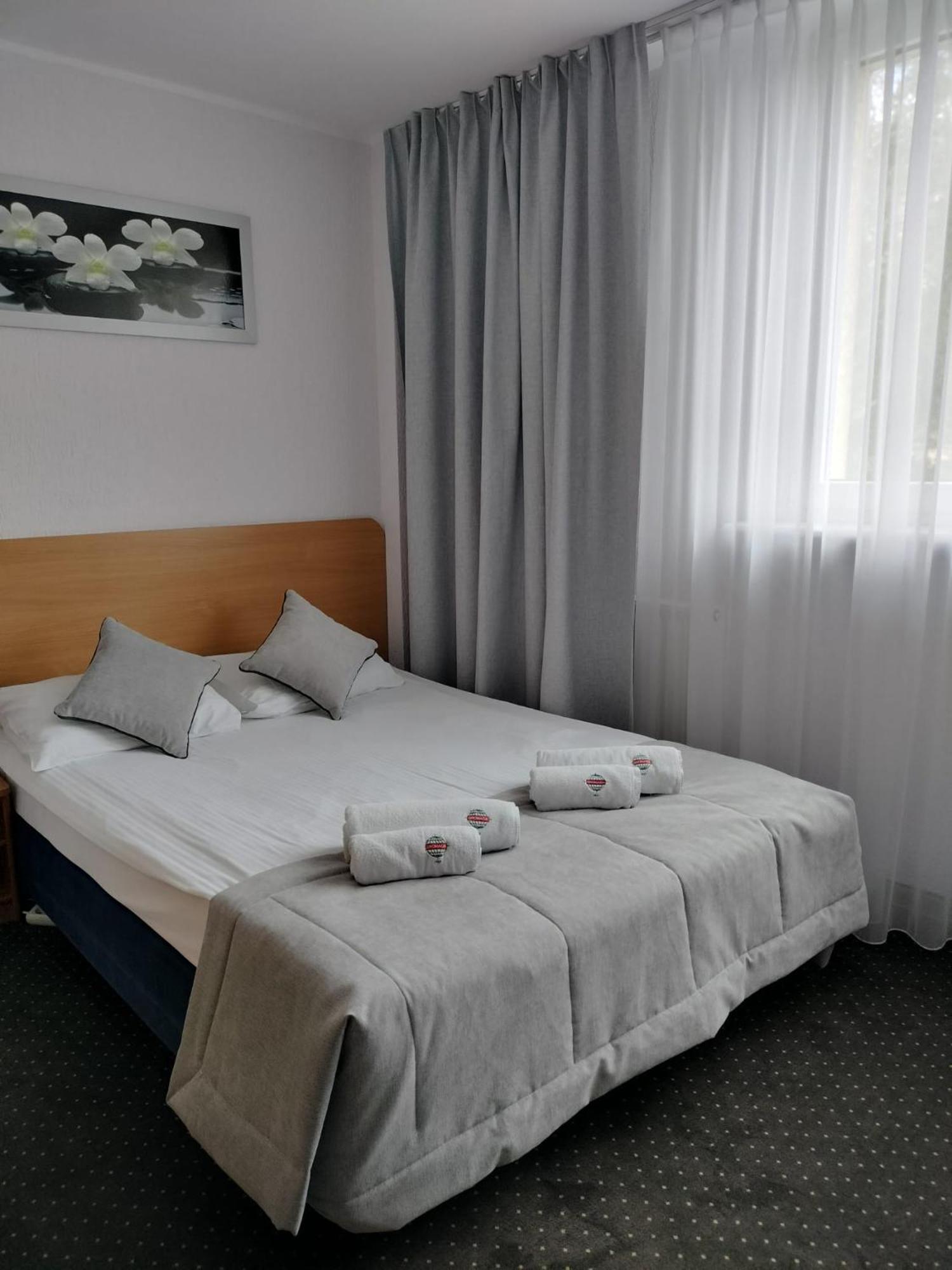 Hotel Gromada Poznań Buitenkant foto
