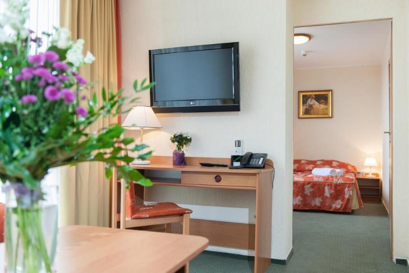 Hotel Gromada Poznań Buitenkant foto